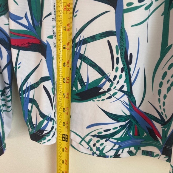 Puma women’s floral quarter zip pullover - Picture 4 of 6